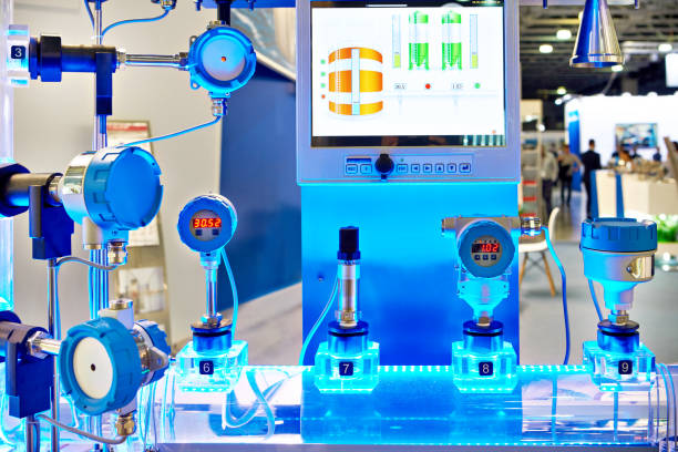 Exhibition installation electronic digital pressure gauge and water flow calculation monitoring Electronic digital pressure gauge and water flow calculation equipment at an industrial exhibition industrial style photos stock pictures, royalty-free photos & images
