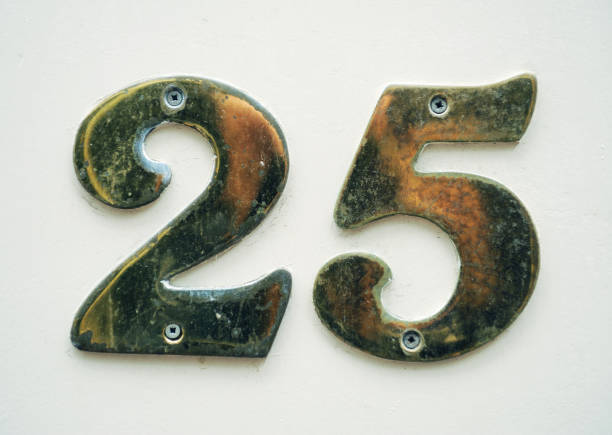 istock The number twenty five .Street number twenty five close up. 1276968737