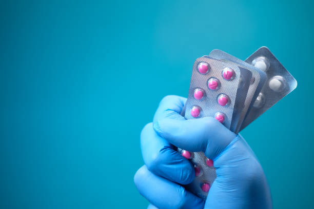 close-up-of-hand-holding-blister-packs.jpg?b=1&s=170667a&w=0&k=20&c=JsIMQJ6eHdsUmXuX7Wnbq139oOoK64fcySUs_jzFz7k=