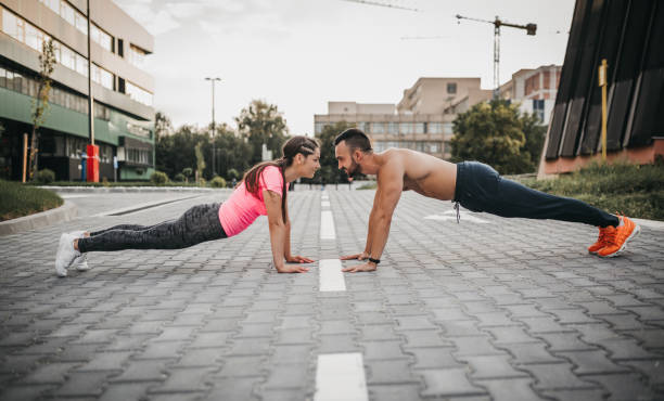 istock Sporty couple 1277030780