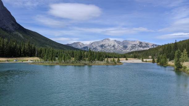 istock Banff National Park Landscape (ph15) 1277041897