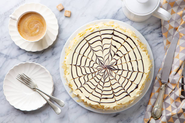 torta tradizionale ungherese esterhazy, torte con tazza di caffè. sfondo marmoreo. vista dall'alto. - chocolate almond foods and drinks white chocolate foto e immagini stock