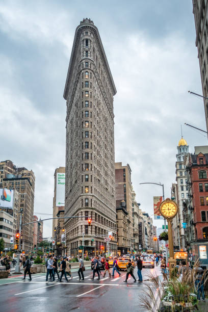 istock Flatiron building midtown district new york manhattan 1277102978