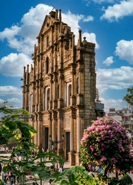 rovine chiesa di san paolo a macao, cina - unesco world heritage site macao church stone foto e immagini stock