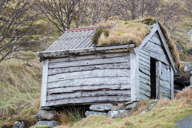 istock Old stone mill in the river at Runde. 1277143047