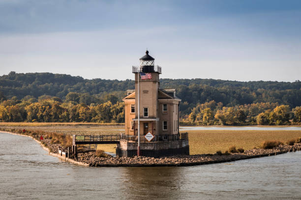 istock Rondout Lighthouse on the Hudson River, Kingston, NY, in early fall 1277157695