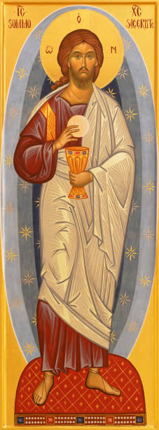 ravenna - l'icona di gesù cristo sacerdote della chiesa di santa maria maddalena. - pantocratore foto e immagini stock