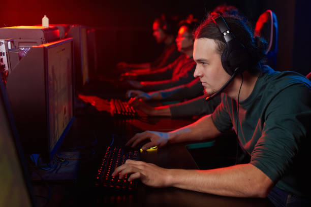 istock Gamers playing in club 1277261898
