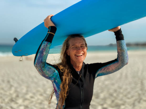 istock Caucasian Woman Ready to go Surfing 1277337467