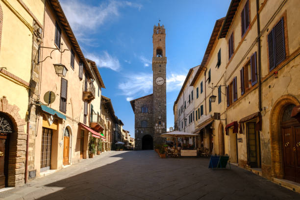 istock Montalcino tuscan town square 1277451795