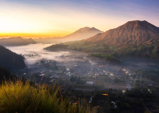 istock Ulun Danu Beratan Temple, Bali, Indonesia 1277468178