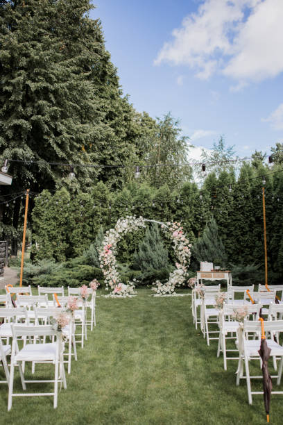 istock round arch for a wedding ceremony of flowers 1277503529