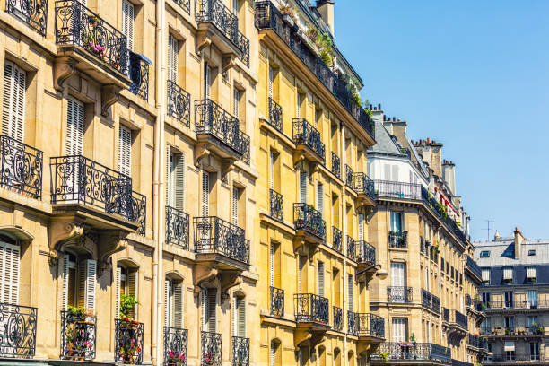 istock Old houses in Paris 1277505747