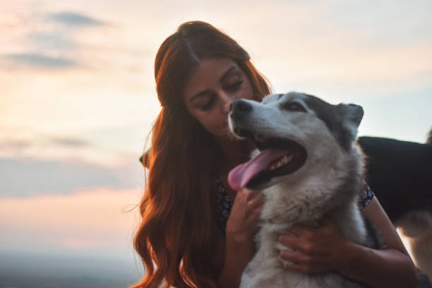 istock She is guarded by someone very strong 1277518153