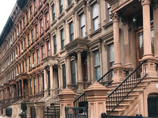 istock Living in Harlem 1277540216