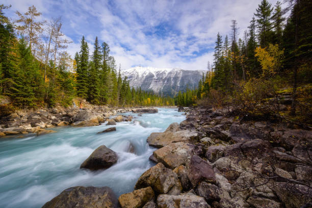 istock Takkakaw Falls, Yoho Alberta Kanada travel destination 1277541679