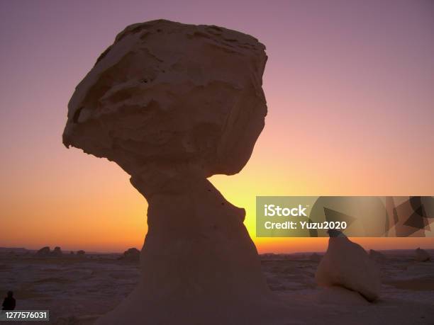 Wierd Shape Rocks Weird Shaped Rocks With The Setting Sun In The White Desert Egypt Stock ...