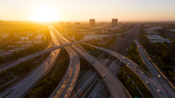 어바인 (캘리포니아 주) - irvine california california orange county traffic 뉴스 사진 이미지