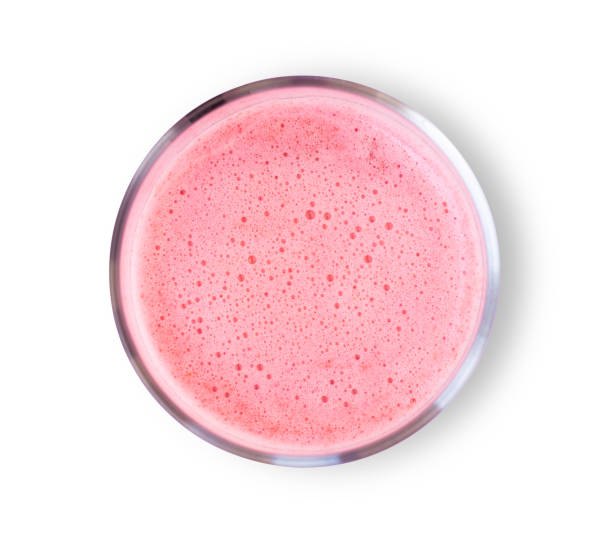 suco de smoothie de morango ou milkshake de morangos - bebida batida - fotografias e filmes do acervo