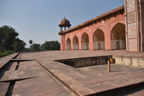 akbar tomb, sikandara, agra, indie - akbars tomb zdjęcia i obrazy z banku zdjęć