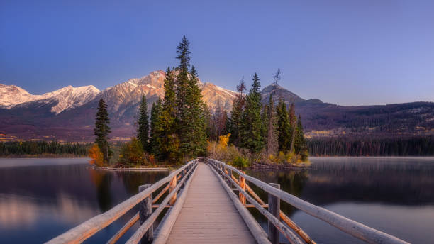 istock Pyramid Lake, Jasper Alberta Kanada travel destination 1277721830
