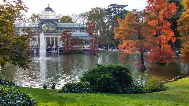 istock Crystal building in Retiro Park 1277726670