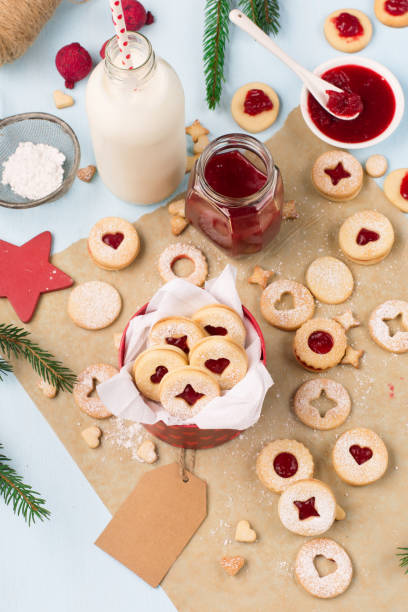 istock Traditional Austrian christmas cookies - Linzer biscuits filled with raspberry jam. 1277756385