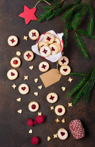 istock Traditional Austrian christmas cookies - Linzer biscuits filled with raspberry jam. 1277756412