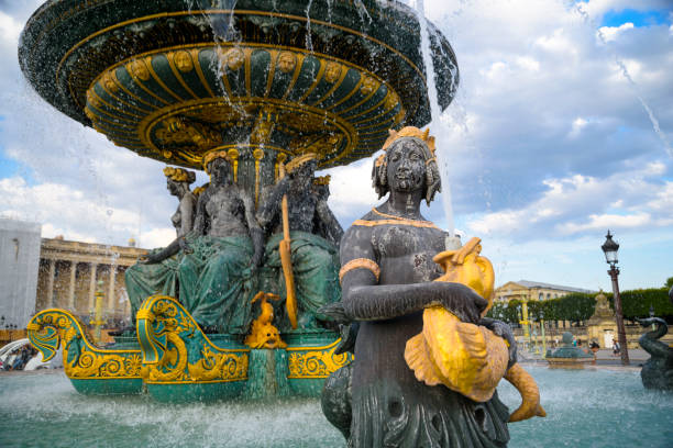 istock Fountain in Place de la Concorde 1277834416