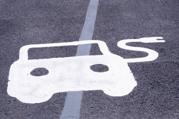istock Electric car charging point road marking 1277848888