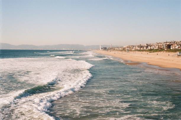 istock Manhattan Beach on Film 1277883257