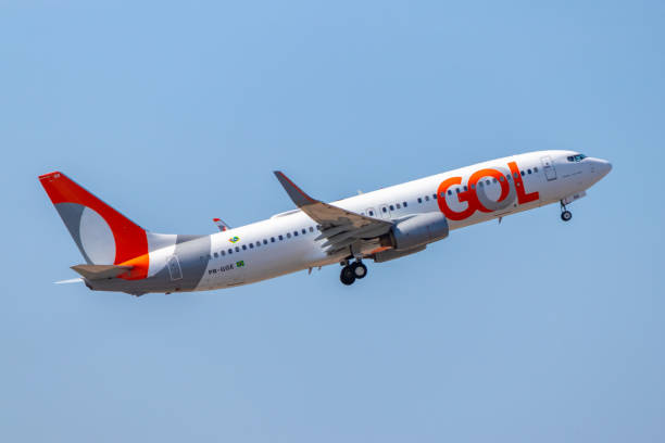 A Boeing 737-800 of GOL Airlines Santarem/Para/Brazil - Sep 29, 2020: GOL Airlines plane, taking off from Santarem Airport (SBSN). A Boeing 737-800, registration PR-GGE. stm photos stock pictures, royalty-free photos & images
