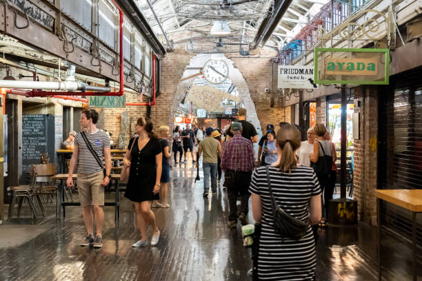 chelsea market w nowym jorku - chelsea new york zdjęcia i obrazy z banku zdjęć