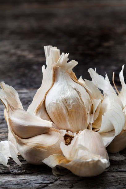 Fresh Garlic Fresh Garlic garlic bulb photos stock pictures, royalty-free photos & images