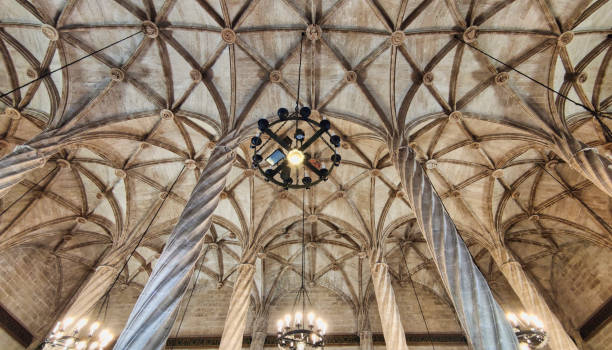 istock Columns and vaulted ceiling silk market of Valencia 1278058344