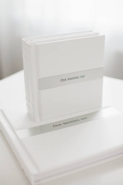istock Faux leather white wedding photo books 1278065634