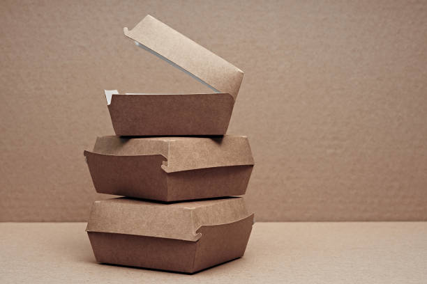 istock Paper, environmentally friendly disposable tableware for a sandwich, lunch, dessert. 1278157287