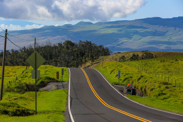 istock The most beautiful country road, Saddle Road 1278228934
