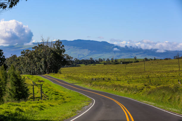 istock The most beautiful country road, Saddle Road 1278228966