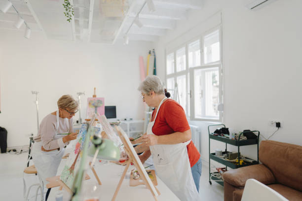 istock Senior women taking a paint and sip class 1278248649