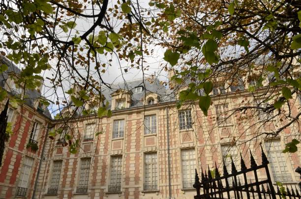 istock Brick building in Plaza of Paris 1278288634