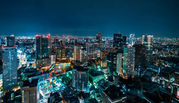 veduta aerea del paesaggio urbano di tokyo - evening out foto e immagini stock