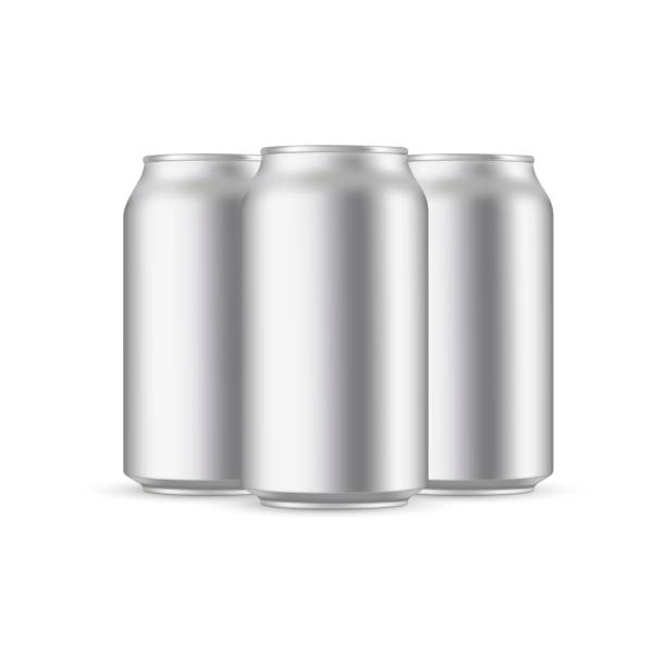 ilustraciones, imágenes clip art, dibujos animados e iconos de stock de tres maquetas de latas de aluminio de 330 ml aisladas sobre fondo blanco - soft cider