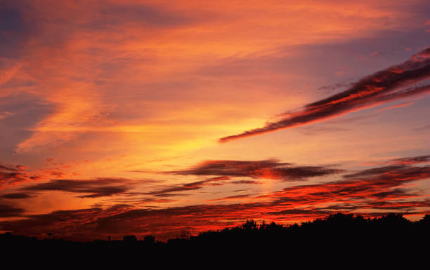 istock An Orange Sunset in Toronto 1278349384