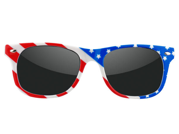 lunettes de soleil avec des états-unis d’amérique drapeau isolé sur le fond blanc - flag glass striped fourth of july photos et images de collection
