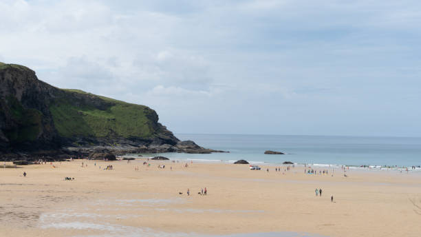 콘월의 매간 포스 비치의 썰물 - cornwall england st ives horizon over water coastal feature 뉴스 사진 이미지