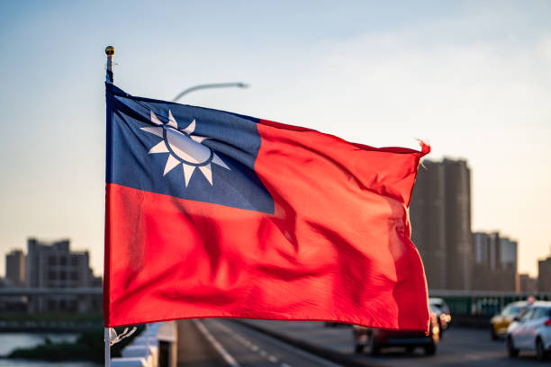 maquette de drapeau de taiwan flottant dans la photo de stock de vent - hokkien photos et images de collection