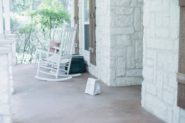istock Contactless Delivery on front porch. 1278433269