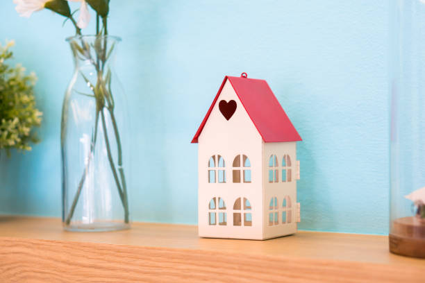 istock Small house toy with heart shape 1278464857