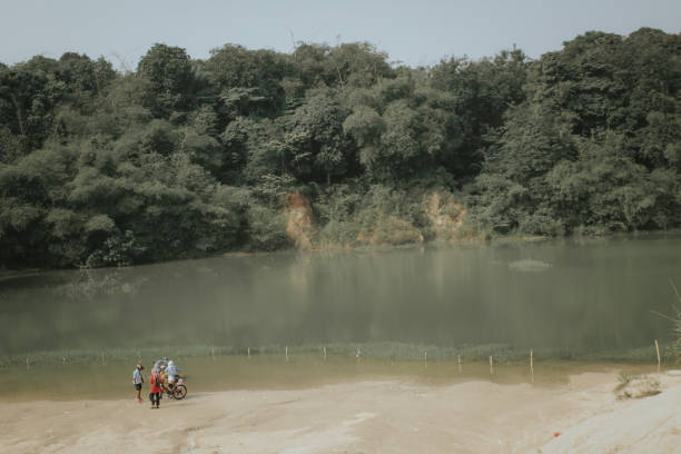 Cisoka blue lake (Cisoka Blue Lake)